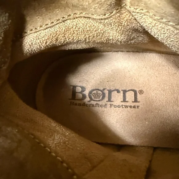 Born Women’s Black Suede Calyn Wedge Chukka Boots Size 8.5 - Picture 8 of 11